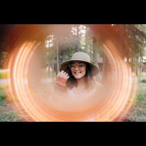 Meet your Posher, Joy